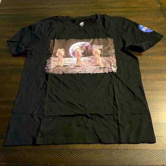 NASA Short Sleeve Tee - Picture 1 of 2
